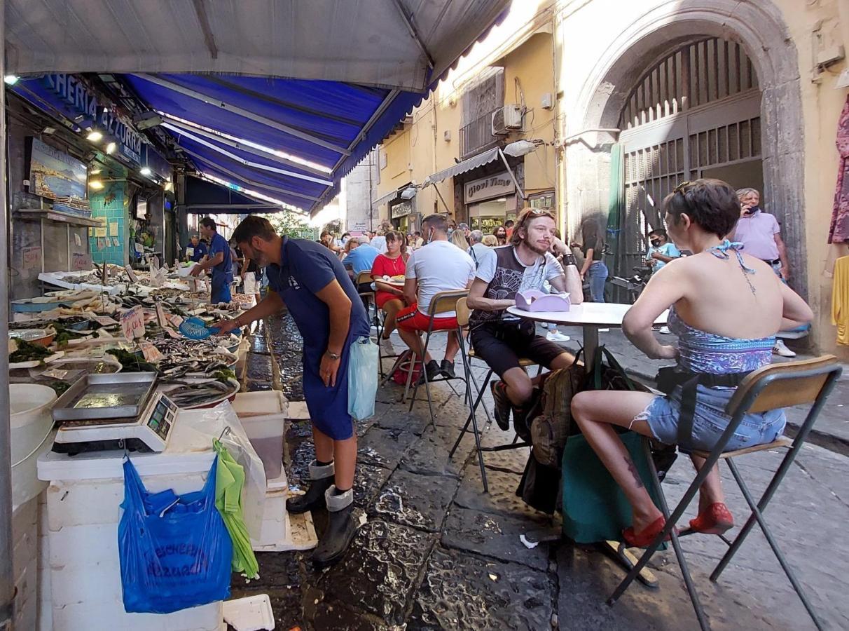 Mini Appartamento Al Chiostro Napels Buitenkant foto