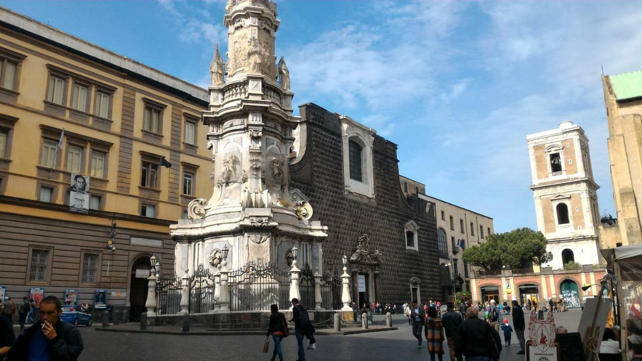 Mini Appartamento Al Chiostro Napels Buitenkant foto